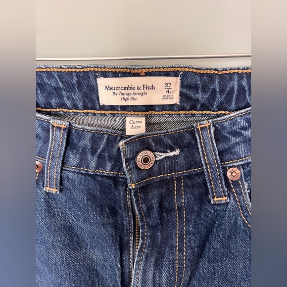 Abercrombie Curve Love High Rise Vintage Straight Mid Wash Jean Size 4/27 long - Picture 8 of 11